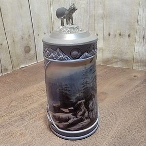 Beer stine. Scouting the bluff. Cry of the wolf pack.